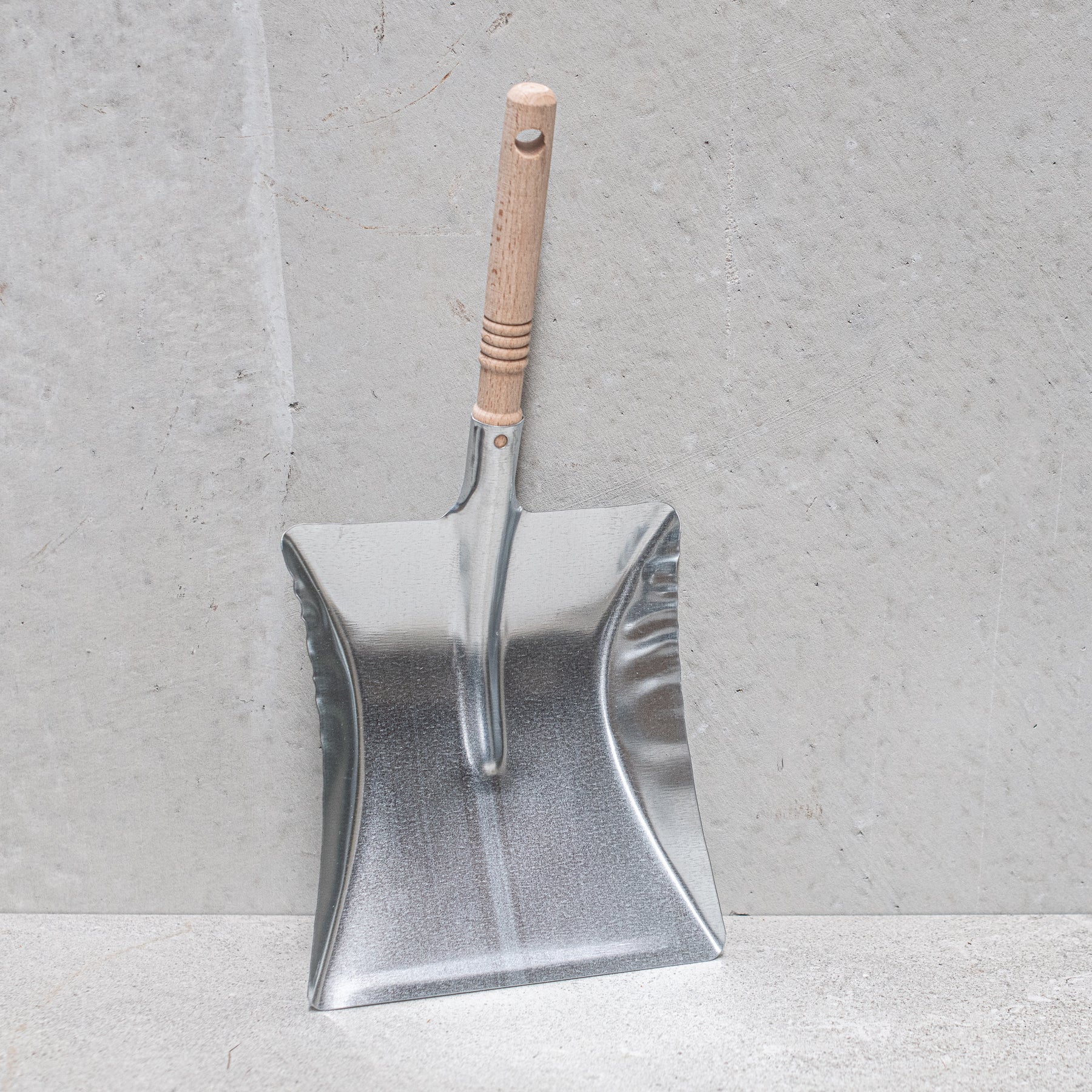 Galvanised Wood Handle Dustpan