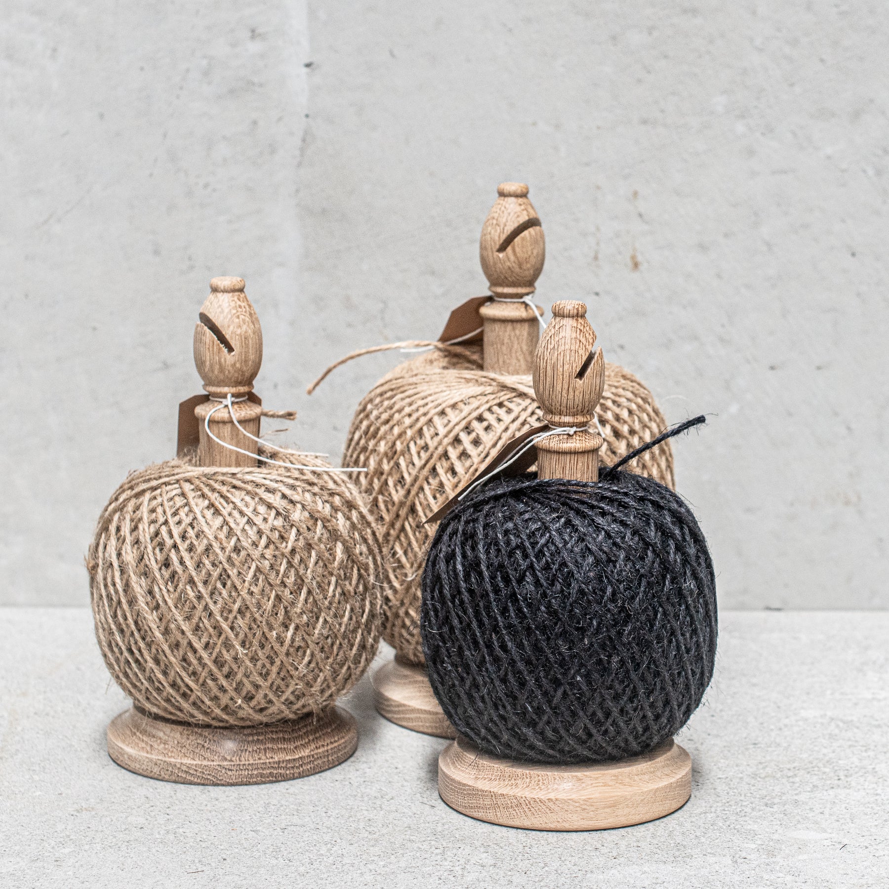 Twine Stand Cutter (Black)