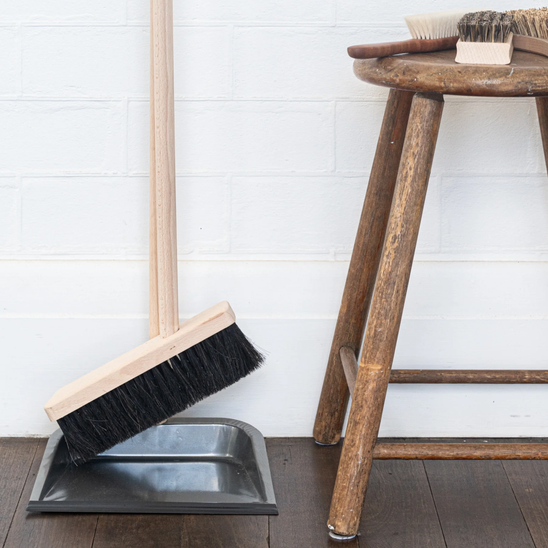 Dustpan & Brush (Beech Handle)