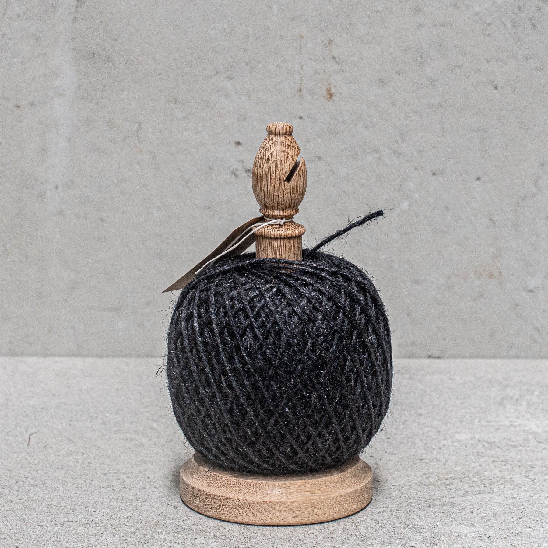 Twine Stand Cutter (Black)