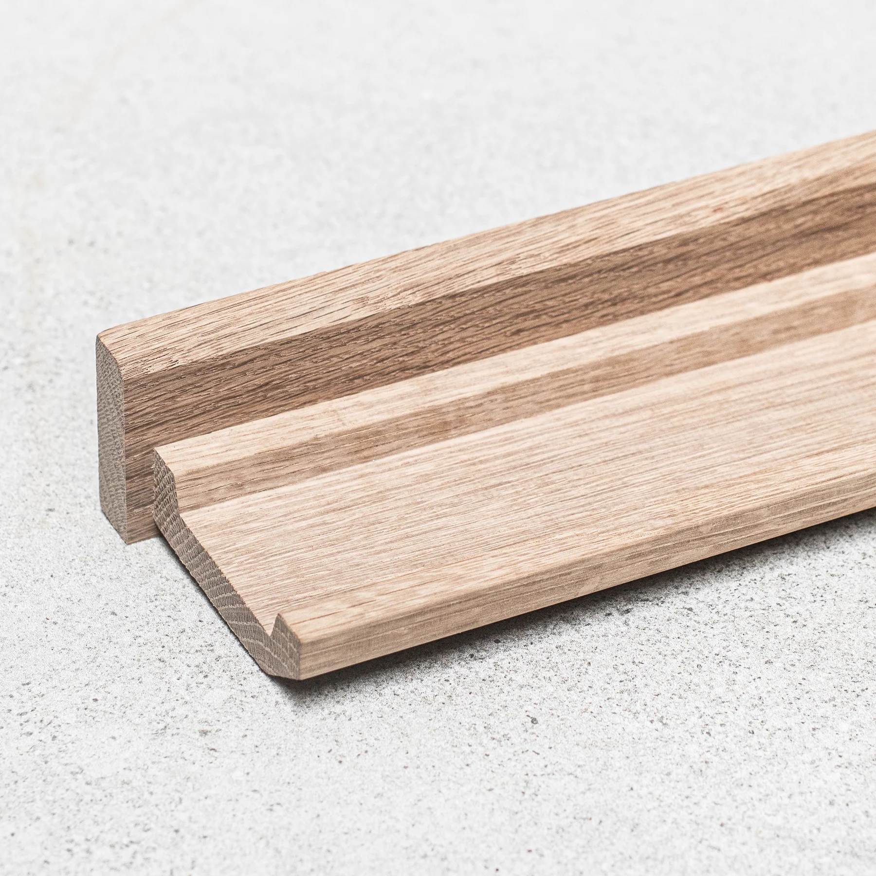 Picture Ledge Oak (Medium)