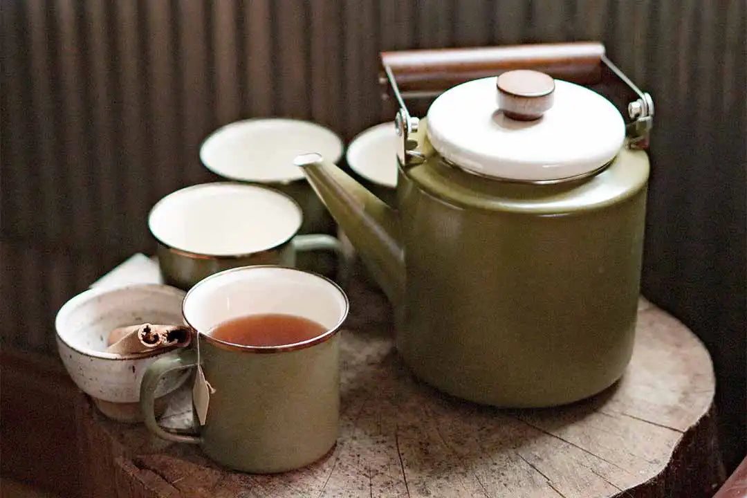 Enamel 2-Tone Kettle: Olive Drab