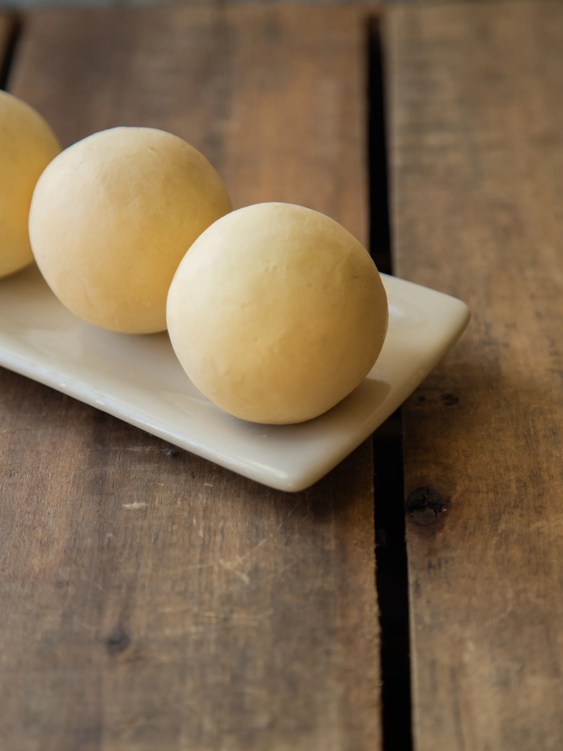 Small Est Soap Ball: Fresh Goats Milk & Honey