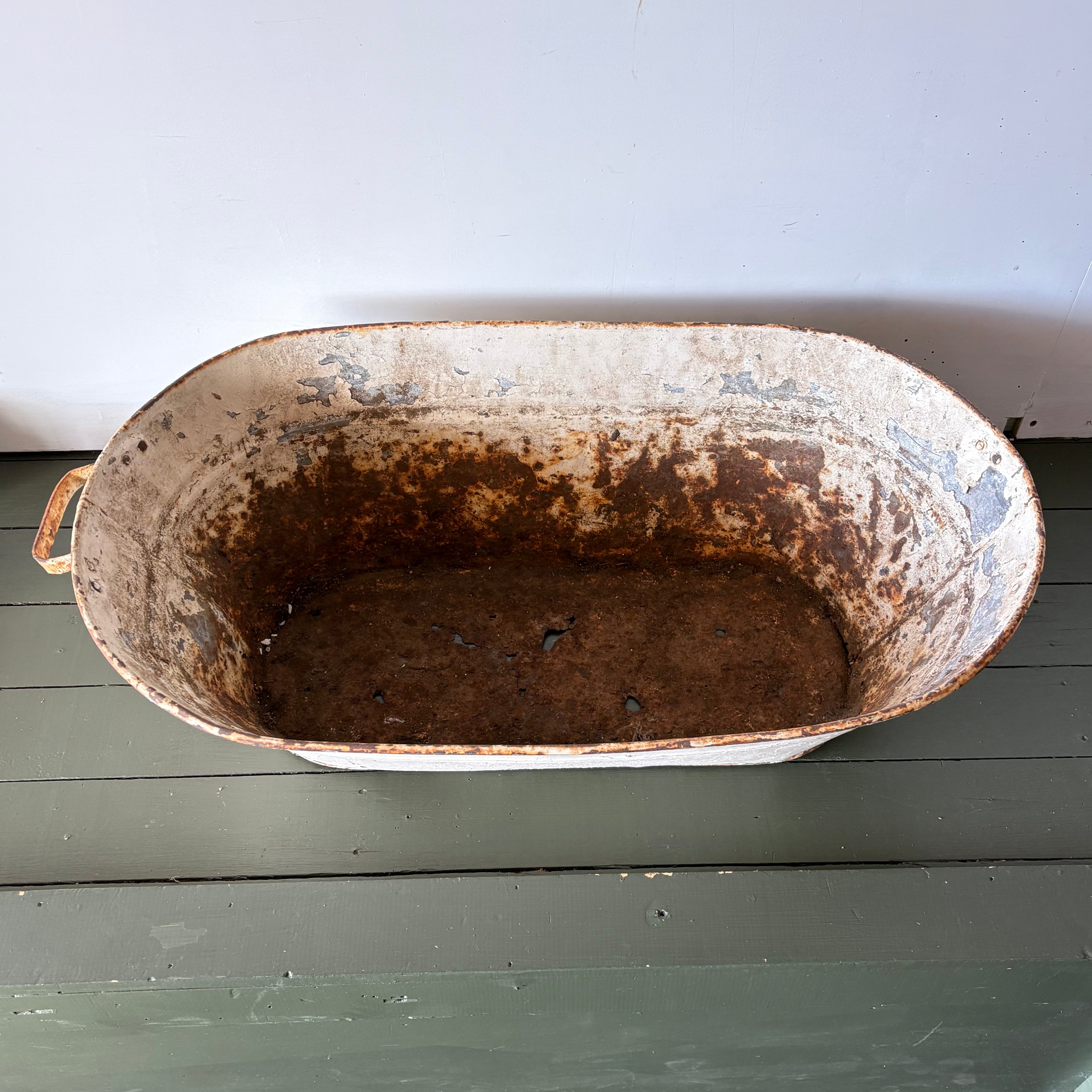 Oval Tub