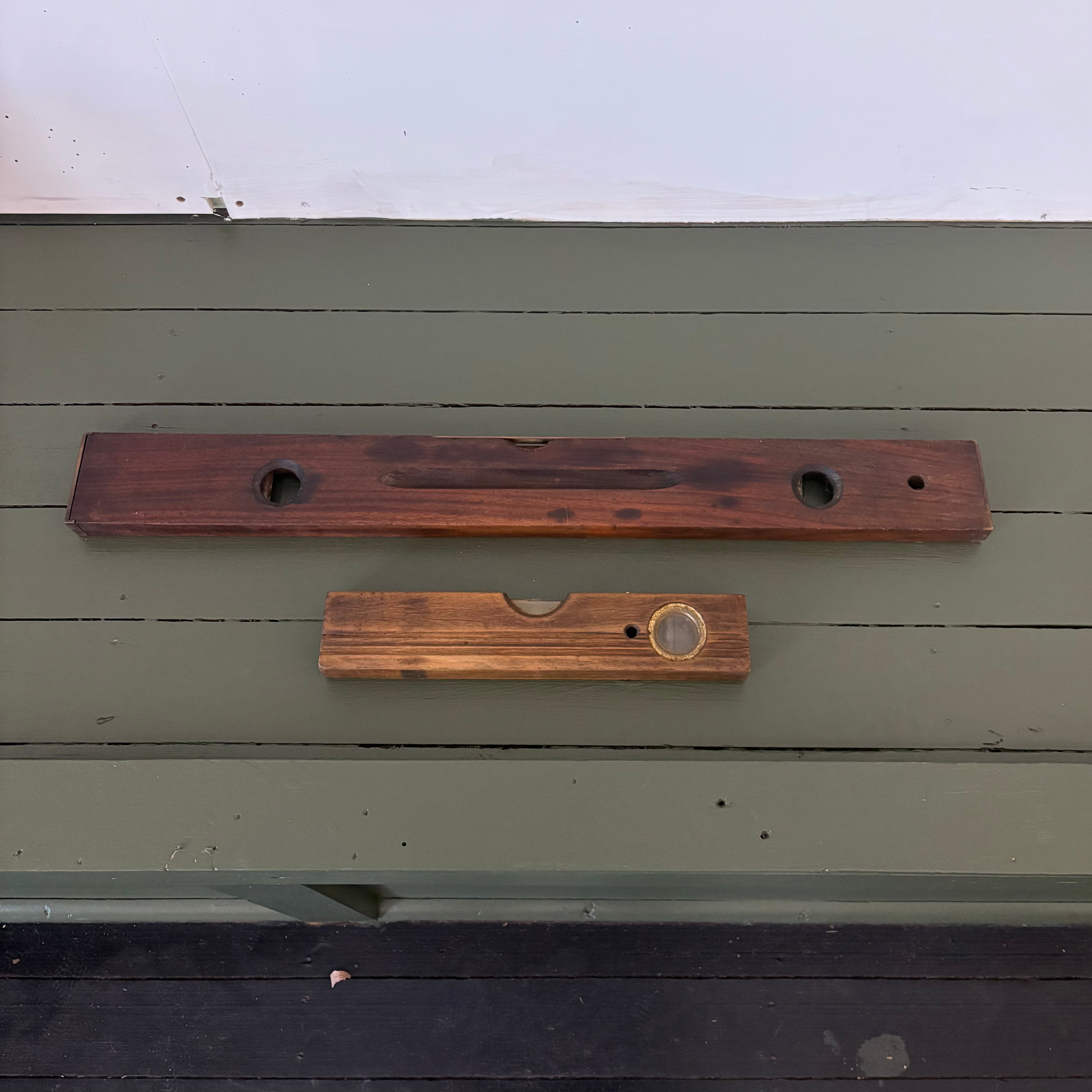 Antique Leveler Tool