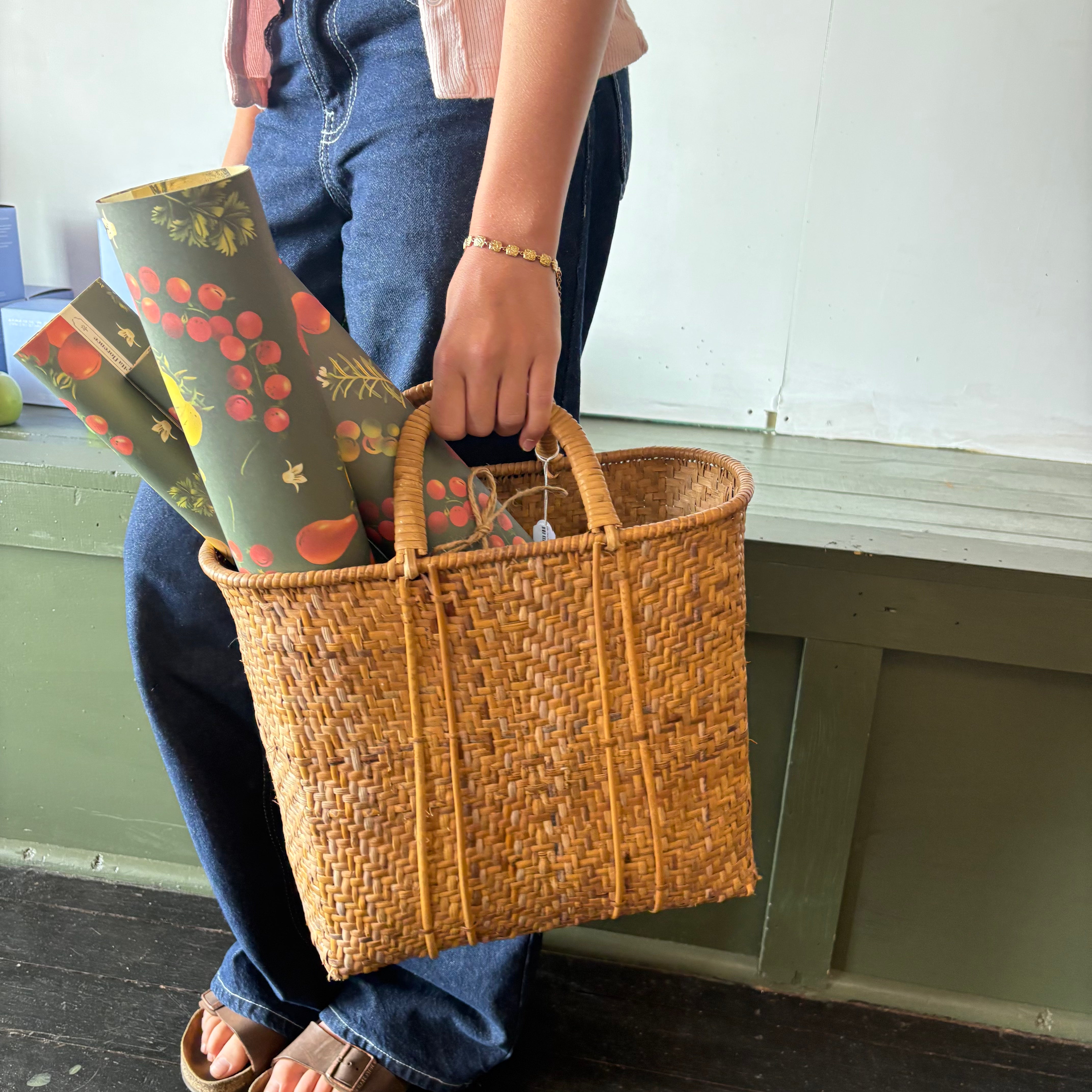Antique Rectangle Carry Basket