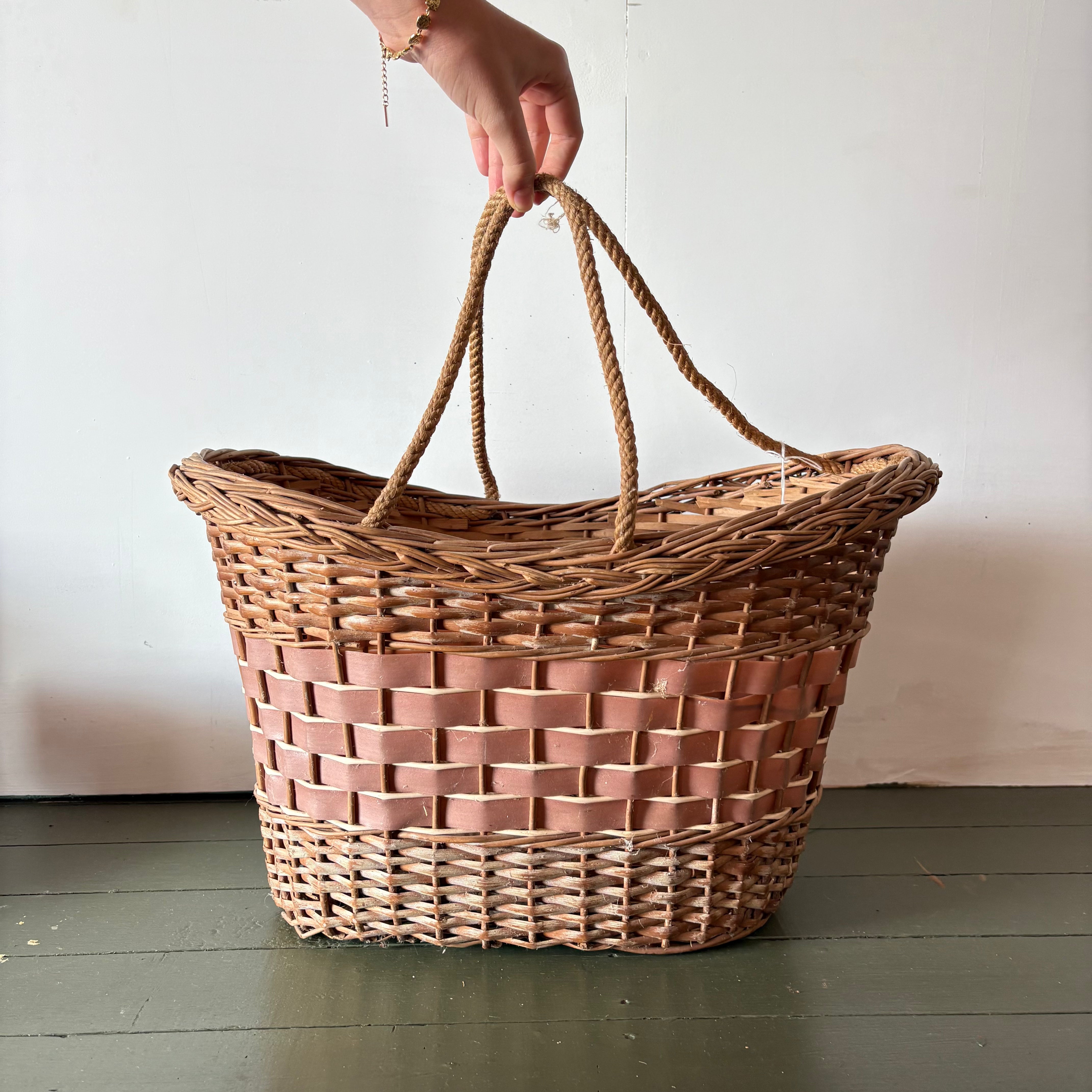 Carry Basket with Rope Handles